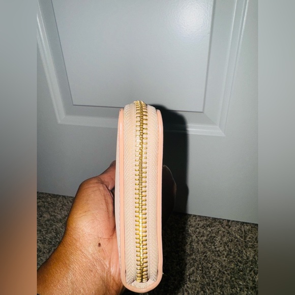 Tory Burch Emerson Blush Zip Around Wristlet Wallet - Picture 3 of 7